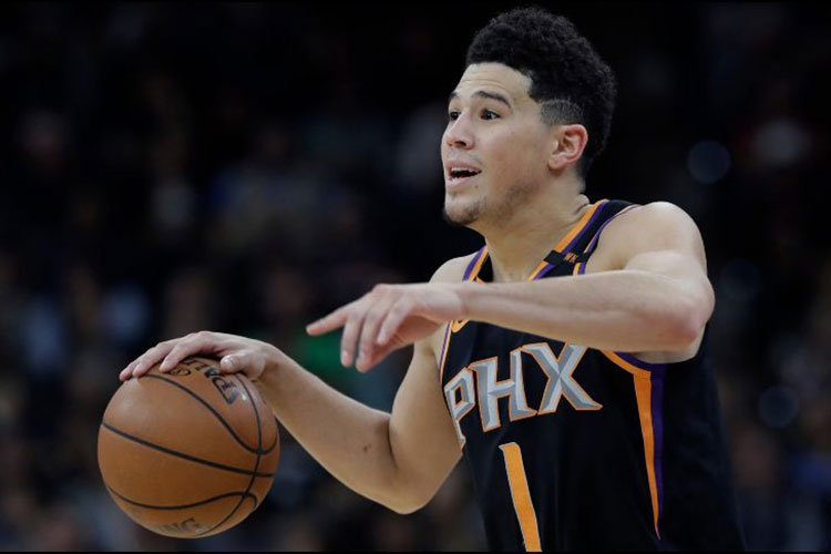 Devin Booker renueva con los Suns de Phoenix