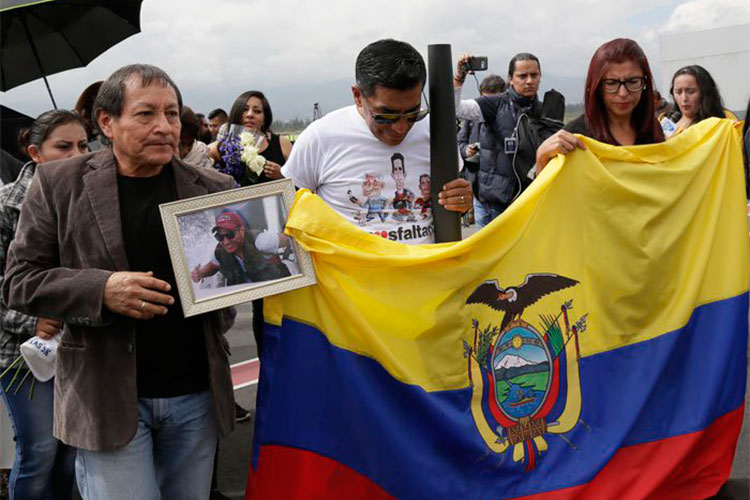 Ecuador: 2 cuerpos más podrían ser de secuestrados por FARC