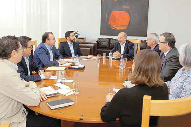 TLC suma a equipo de AMLO; delinean participación en renegociaciones