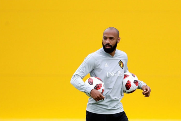 Thierry Henry, con el corazón dividido