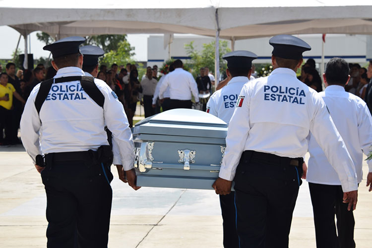 En medio de la ‘guerra’ despiden a Policía en Reynosa