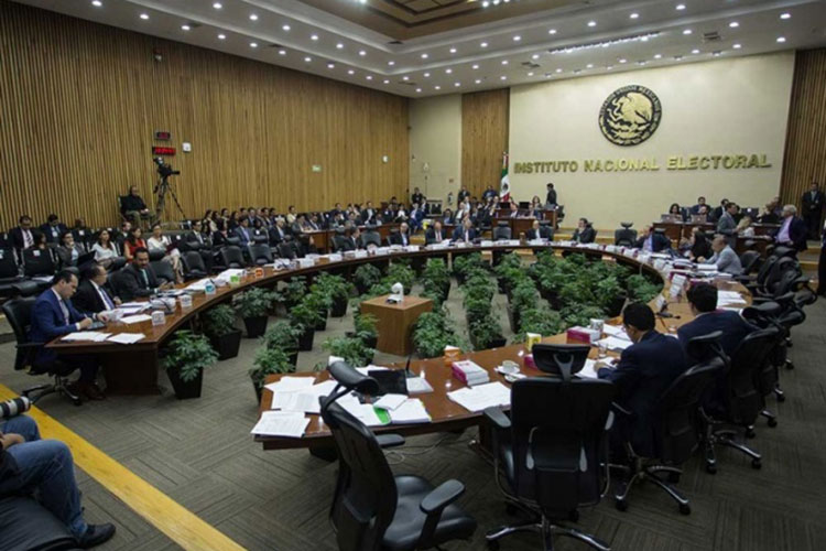 Suman 5 partidos multa de 2.5 mdp por afiliaciones indebidas