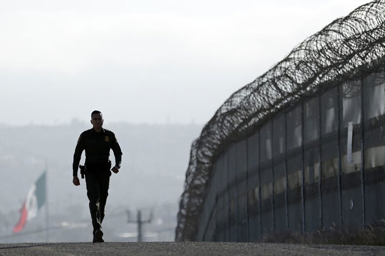 EEUU y Europa frenan migración pese a descenso de llegadas