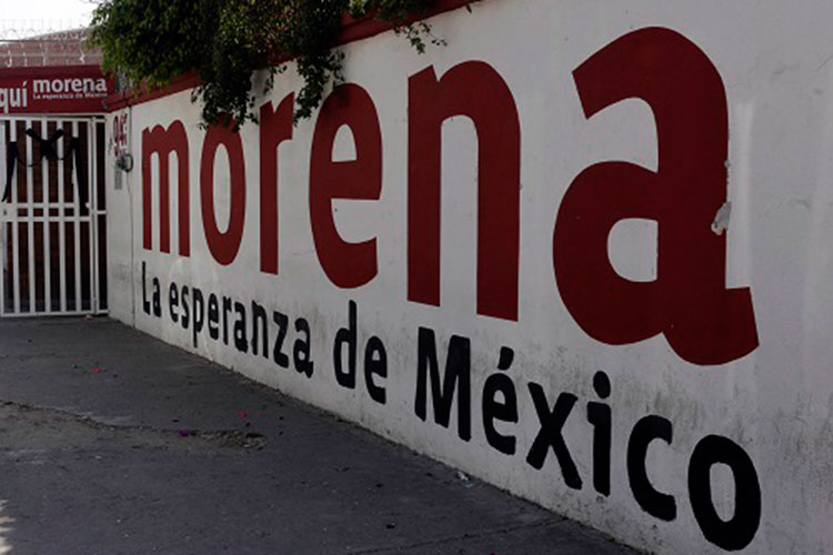 Morena arrasa en las Senadurías