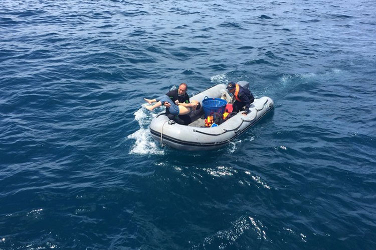 Naufragio de barco turístico en Tailandia deja 21 muertos