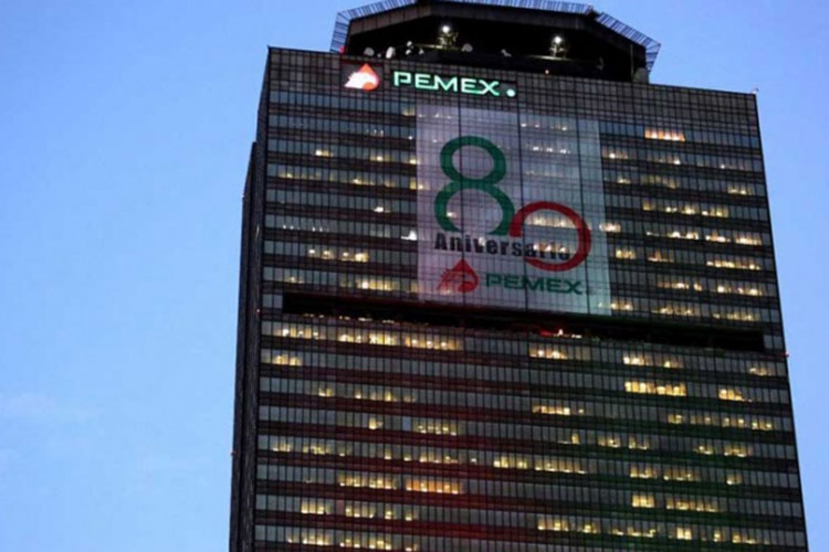 Para capitalizarse, Pemex debe cambiar de régimen fiscal: CNH