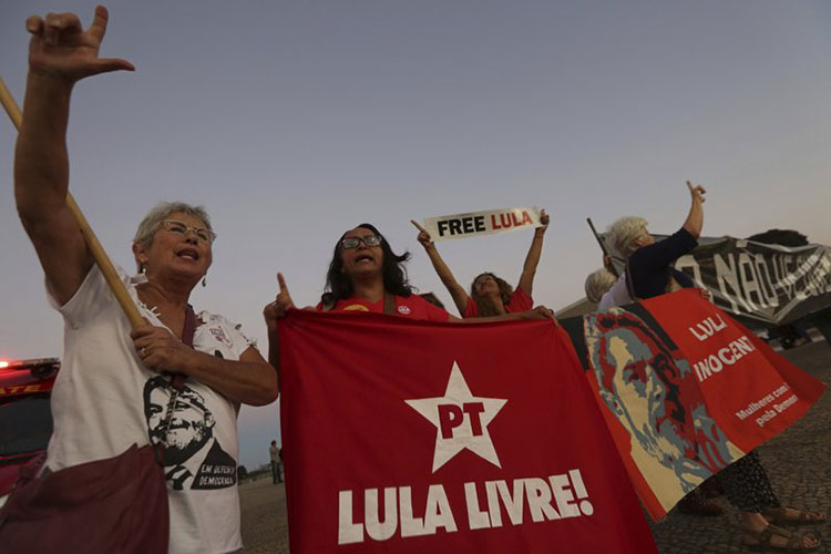 Lula revertirá privatizaciones si vuelve a la presidencia