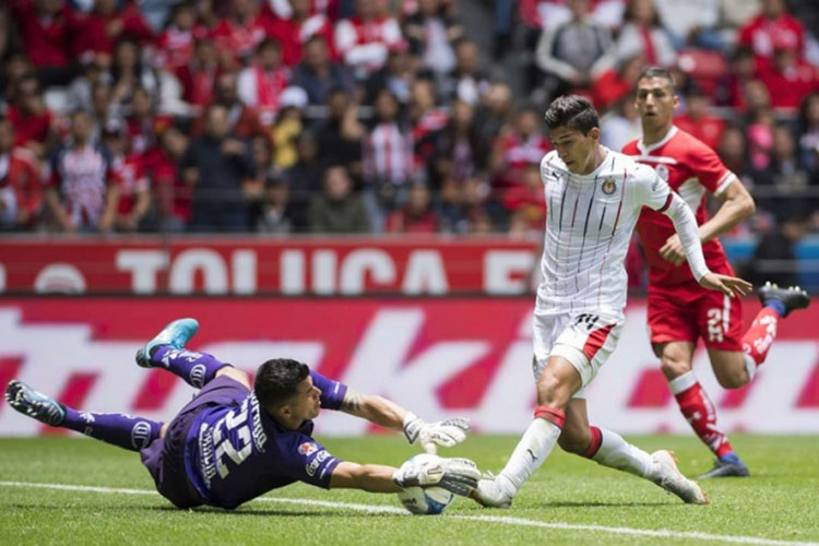 Chivas suma su primer punto del torneo