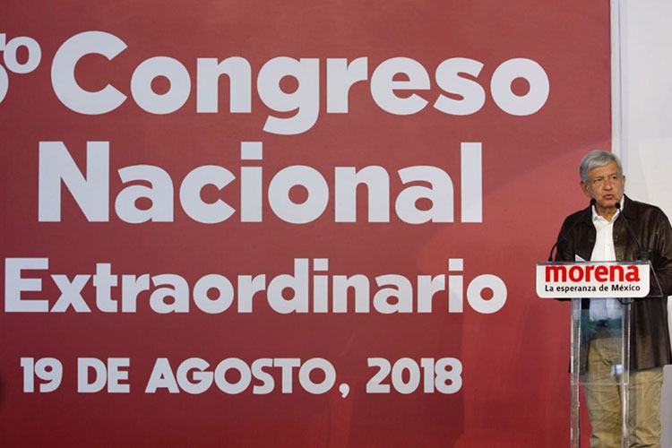 El cambio será en paz, estima López Obrador