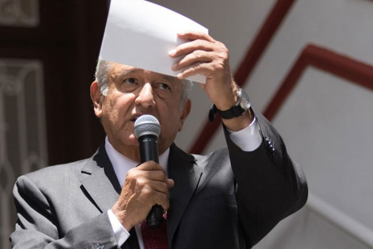 López Obrador pedirá a Peña enviar a Congreso propuesta de nueva SSP