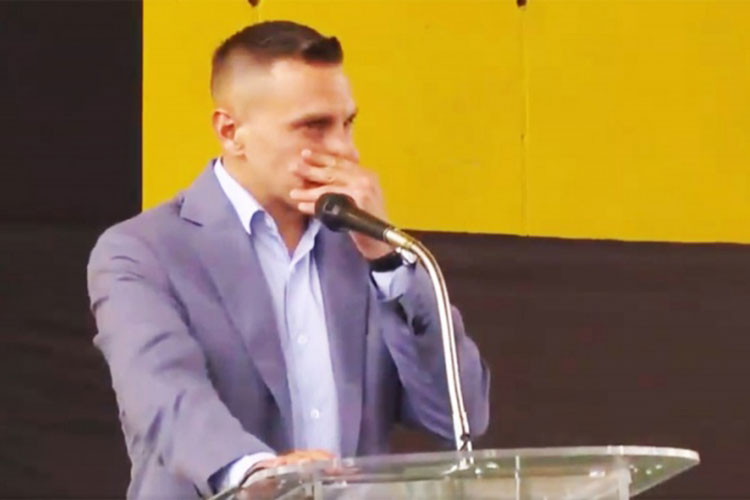 Entre lágrimas, ‘Chaco’ Giménez anuncia su retiro