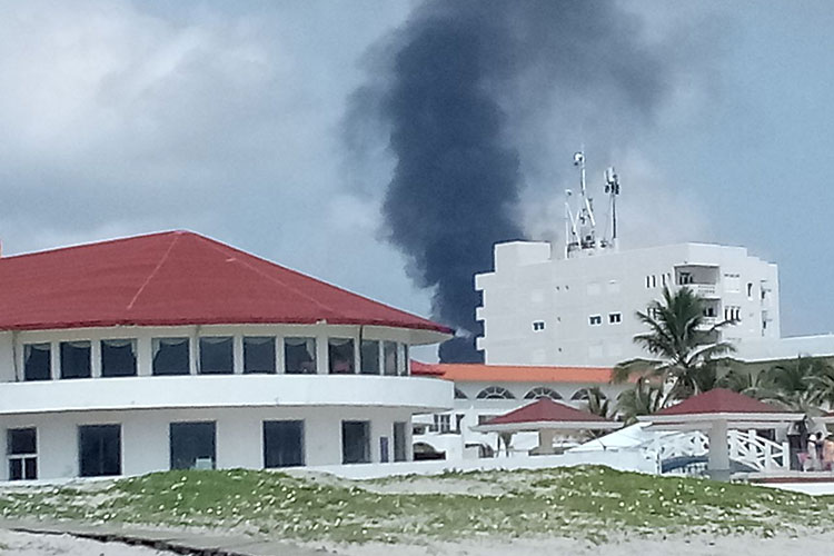 Seis flamazos ‘encienden’ alerta en refinería Madero
