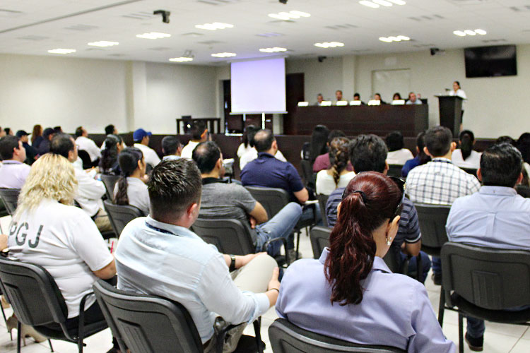 Acercan a funcionarios a la aplicación de justicia y derechos humanos
