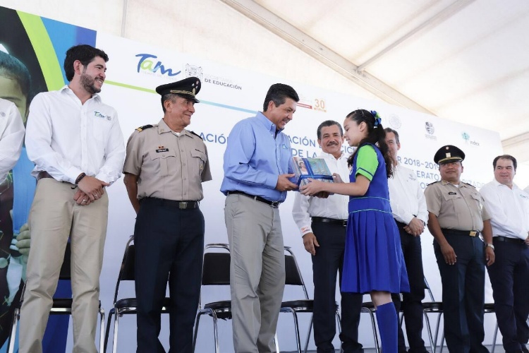 Inaugura Gobernador periodo escolar 2018- 2019