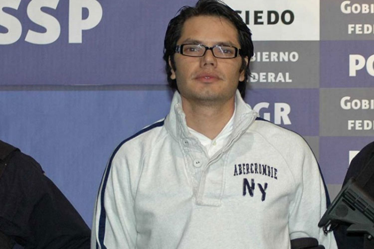 Cesan a funcionario por liberar a hijo de ‘El Señor de los Cielos’