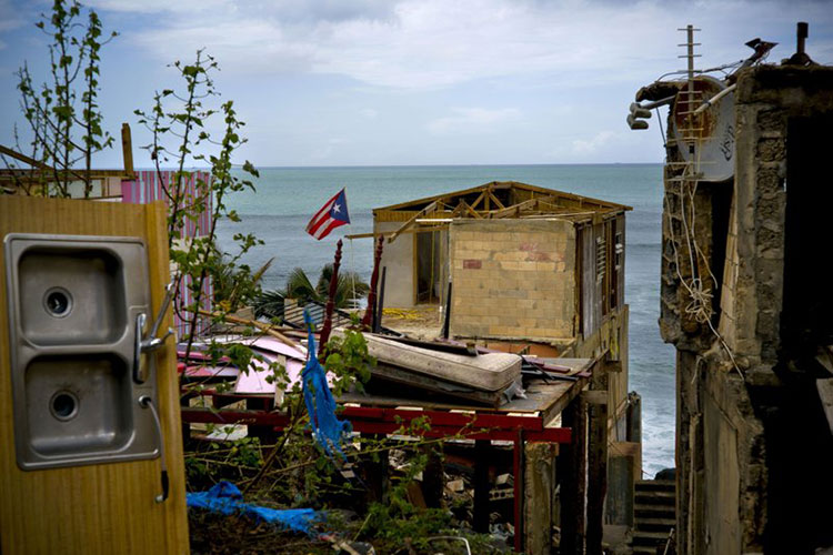 Puerto Rico: Vinculan casi 3.000 muertes con huracán María