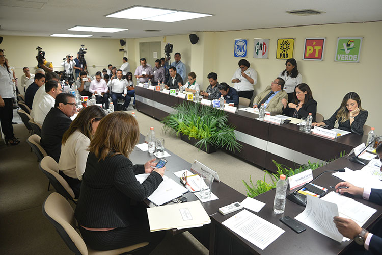 Cumple Congreso con procesos administrativos