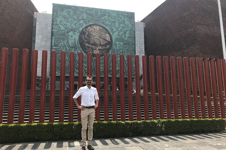 Nuevo diputado de Morena propone retirar las rejas de San Lázaro