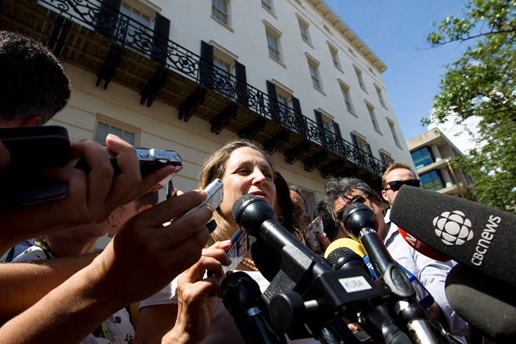 Termina sin acuerdo reunión comercial EU-Canadá: WSJ