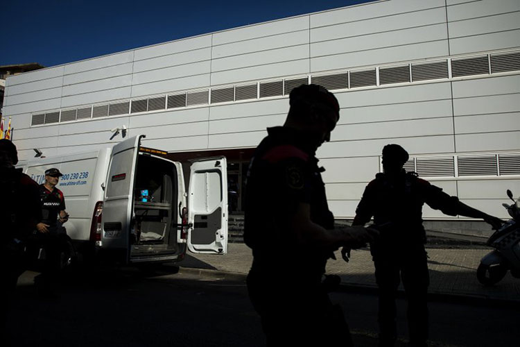 España: no se hallan armas en casa de sospechoso de ataque