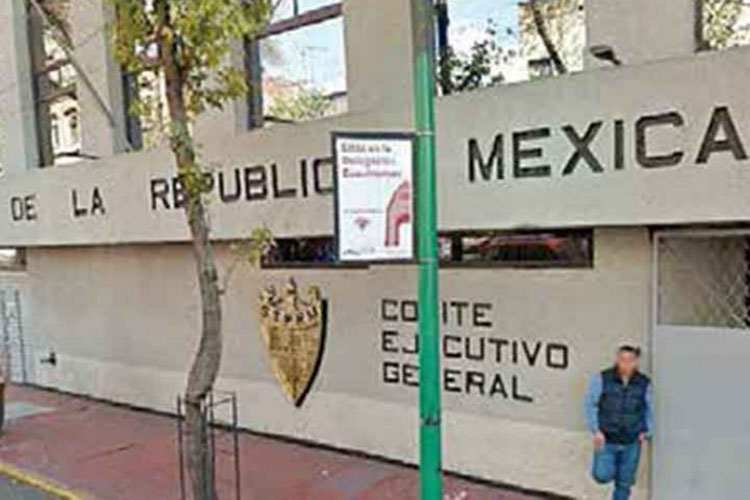 Sindicato de Pemex tapa sus salarios; litiga contra transparencia