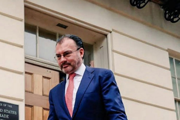 Videgaray le responde a Trump: México nunca va pagar por un muro