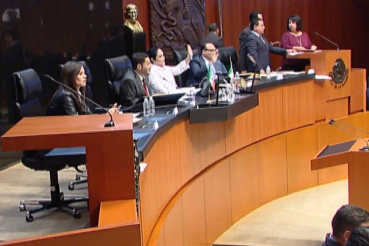 Niega Senado licencia a Manuel Velasco