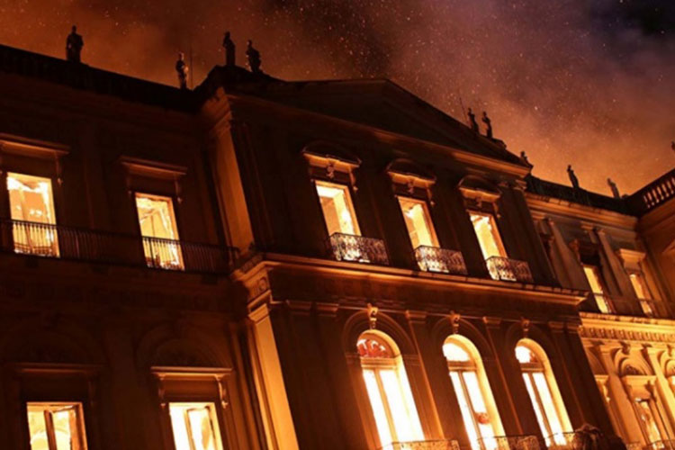 Museo de Brasil no contaba con seguro ni brigada de bomberos