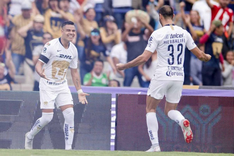 Pumas ahuyenta a los Lobos en CU