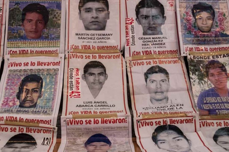 Senado pondrá fotos de los 43 de Ayotzinapa en su sede