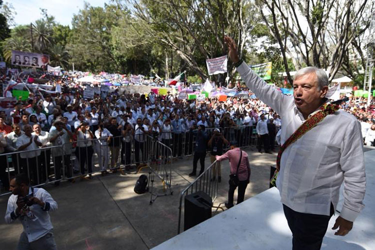 AMLO inicia en Nayarit gira de agradecimiento