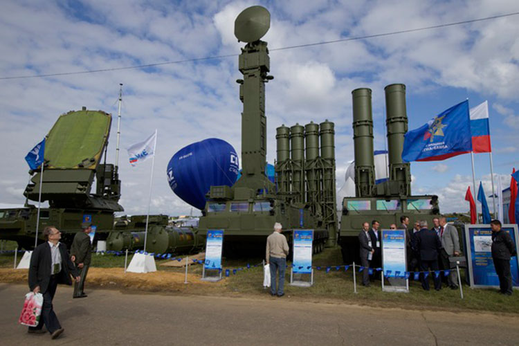 Refuerza Rusia defensa antiaérea siria