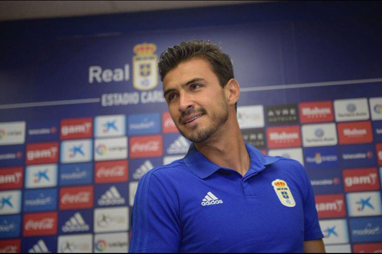 Oswaldo Alanís entra en primera convocatoria del Real Oviedo