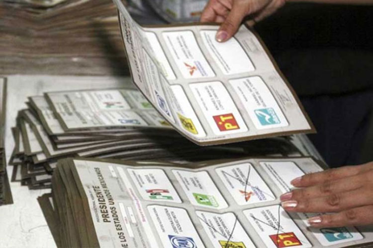 Reelección empodera a alcaldes; repiten cargo 67 legisladores