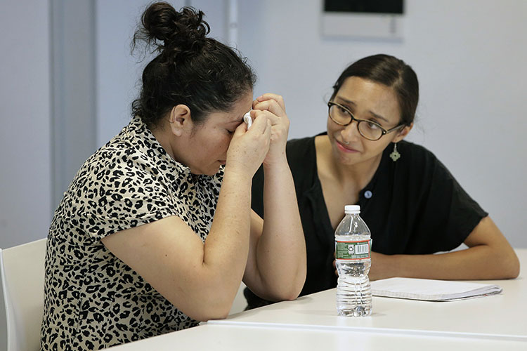 EEUU: Familias migrantes separadas muestran grandes traumas