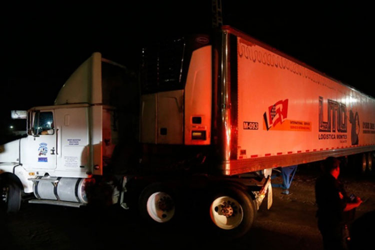 No es uno, son dos camiones que trasladan unos 300 cadáveres en Jalisco