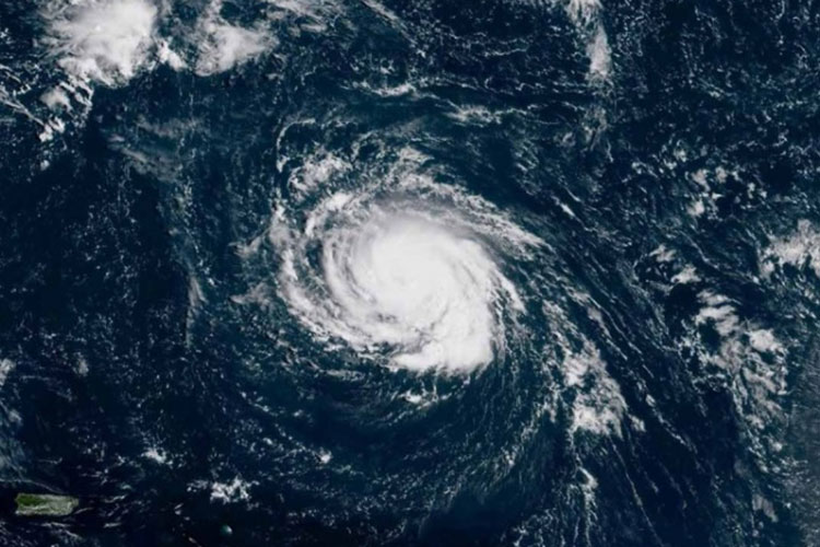 ‘Florence’ ya es categoría 4 y obliga a evacuaciones en EU