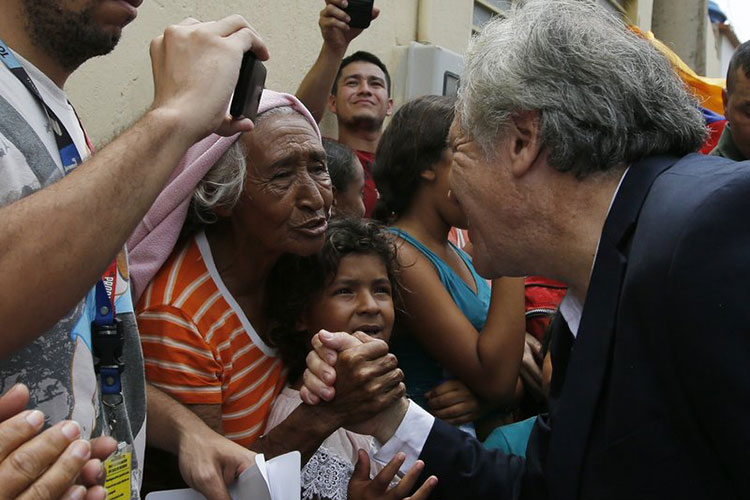 Jefe OEA amenaza con uso de fuerza militar contra Venezuela