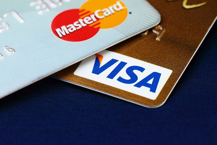 Mastercard y Visa pagarán 6 mil 240 mdd por cobros indebidos