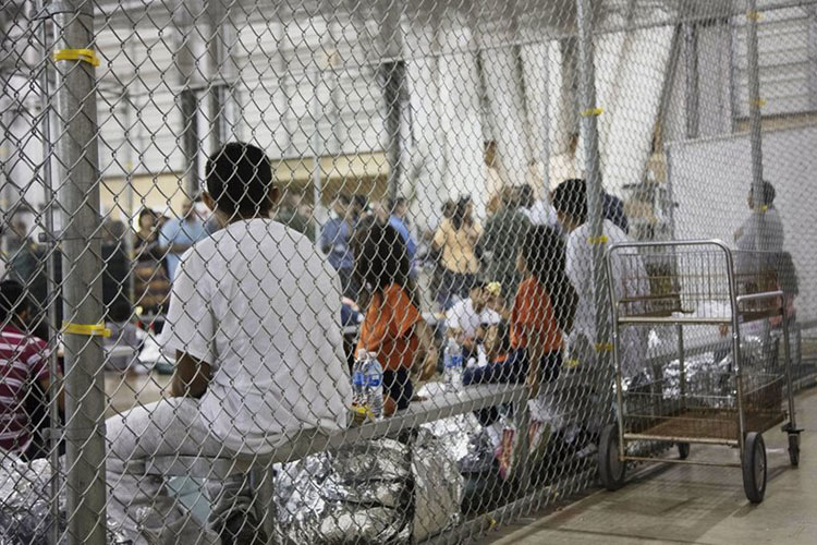 EEUU: Familias migrantes son separadas lejos de la frontera