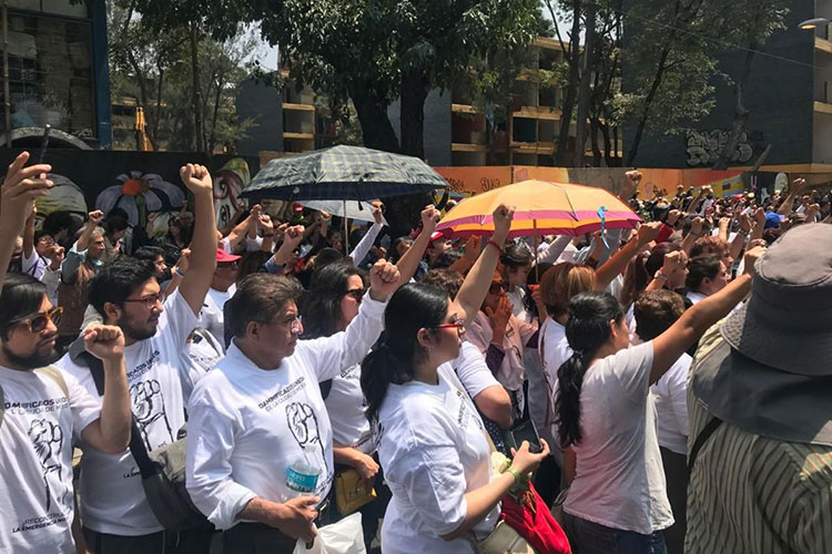 Vecinos del multifamiliar Tlalpan recuerdan a víctimas del 19S