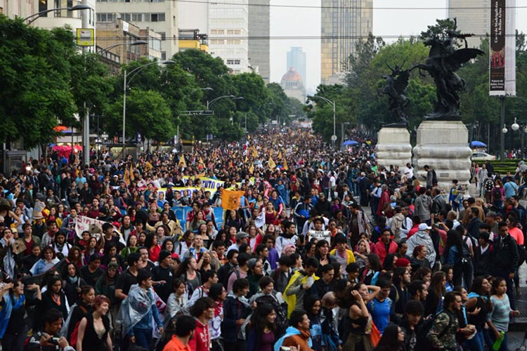 Tras Marcha del Silencio, mantienen paro en 10 planteles de la UNAM