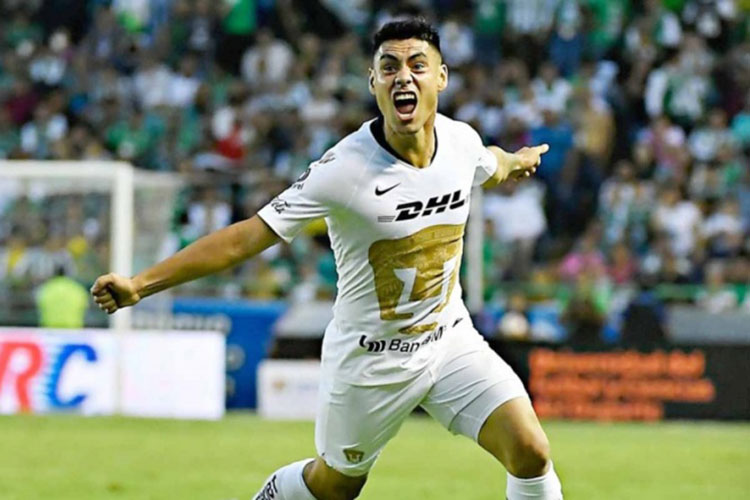 En ResumenCruz Azul, líder con golazos y polémicas; Pumas impone su rugido