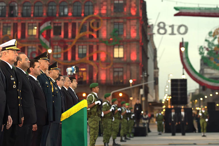 Peña Nieto encabeza homenaje a víctimas del terremoto de 1985
