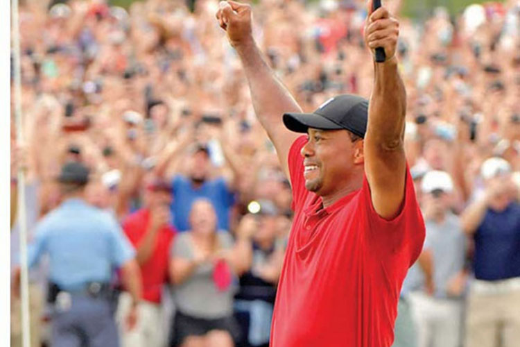Tiger Woods luce de nuevo
