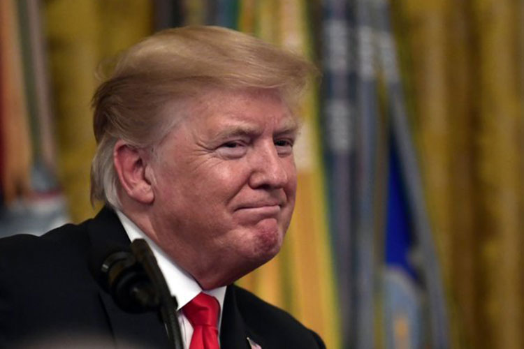 Trump rechaza cifra de muertes por huracán en Puerto Rico