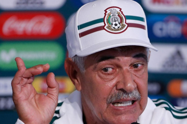 Me quedo en el Tri, sólo si lo pide Tigres: ‘Tuca’ Ferretti
