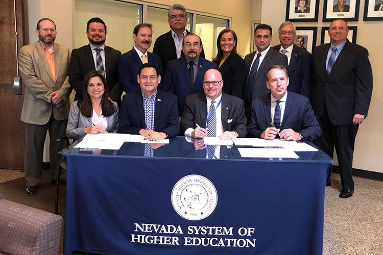 Firma SET Carta de Intención con Sistema de Educación Superior de Nevada