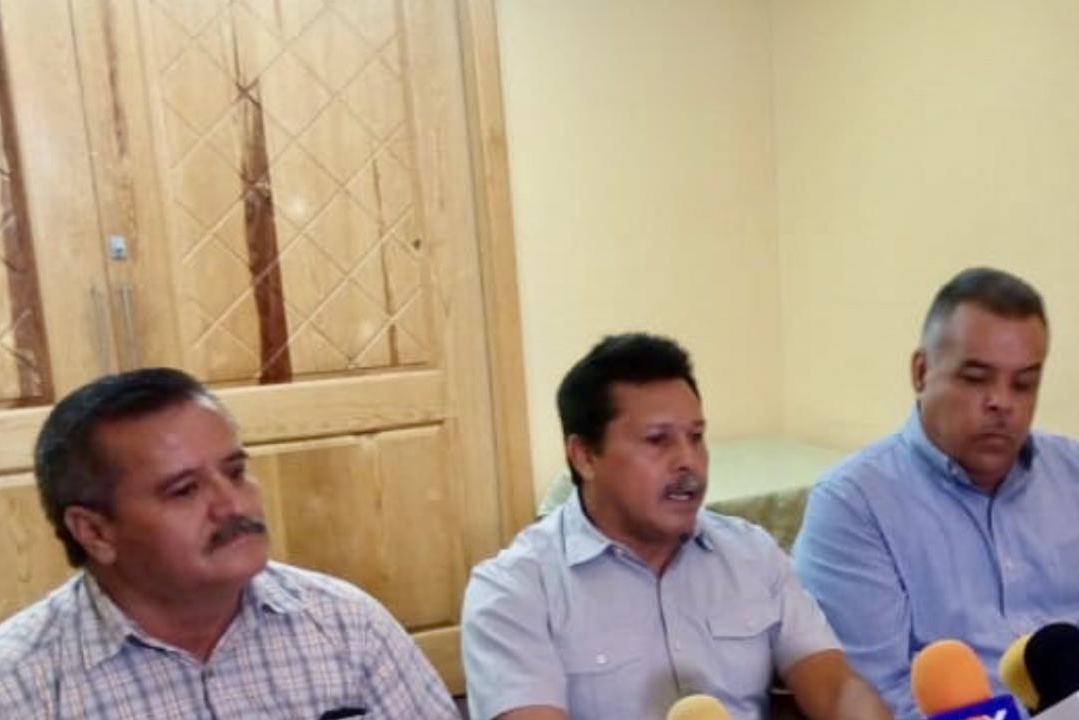 Buscan maestros restituir a Elba Esther Gordillo