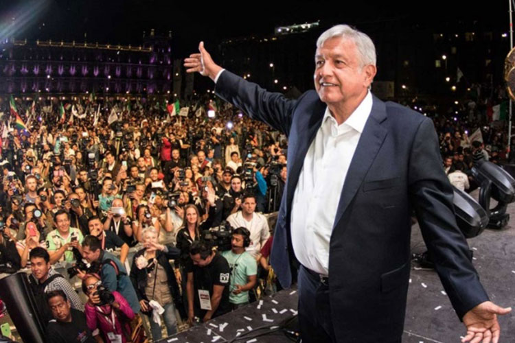 Se lleva López Obrador ‘Óscar de la política’ a mejor campaña